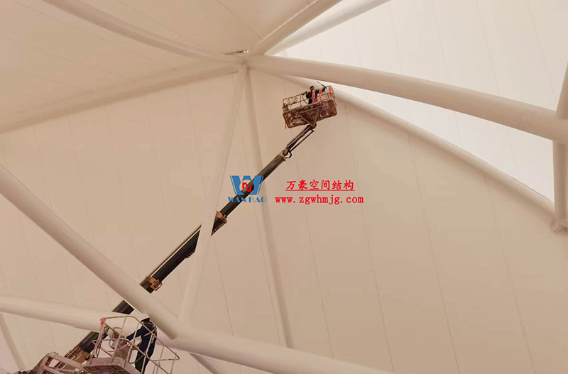 陜西定邊馬蓮灘沙漠公園鋼膜結(jié)構(gòu)工程“奮力快跑”，工程“進(jìn)度條”刷新了!
