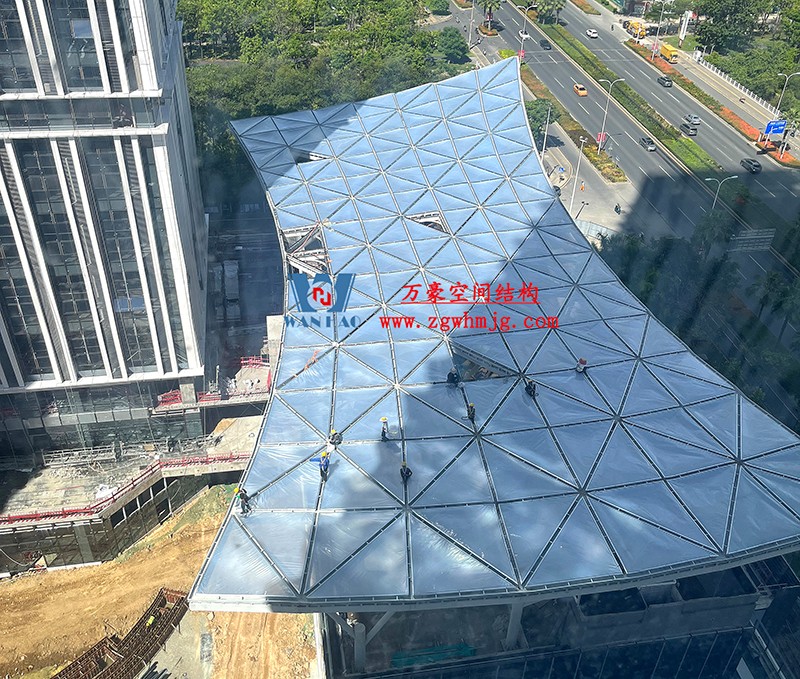 縱使烈日炎炎，腳步從未止歇！海南這個ETFE氣枕膜項目施工進度有最新消息